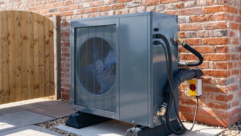 Air source heat pump: Fans sit outside the building and circulate outdoor warm air into the heat pump.