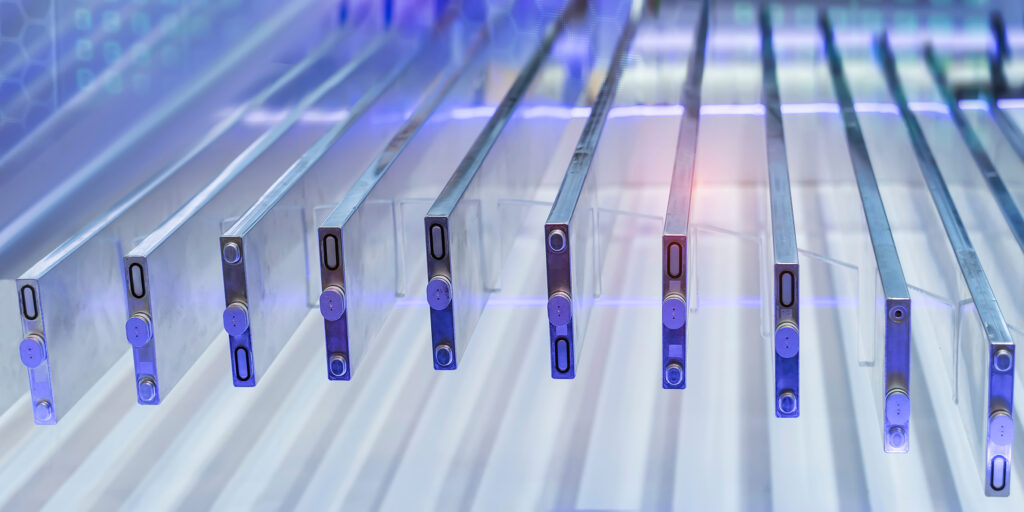 Example of blade battery style where cells can be easily slotted in and out.